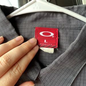 Oakley mens long sleeve button up top